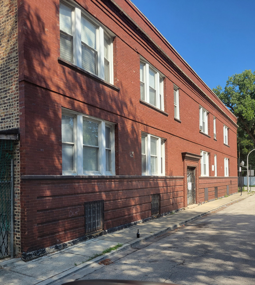 6022 -6024 S Union Avenue Property Photo 3