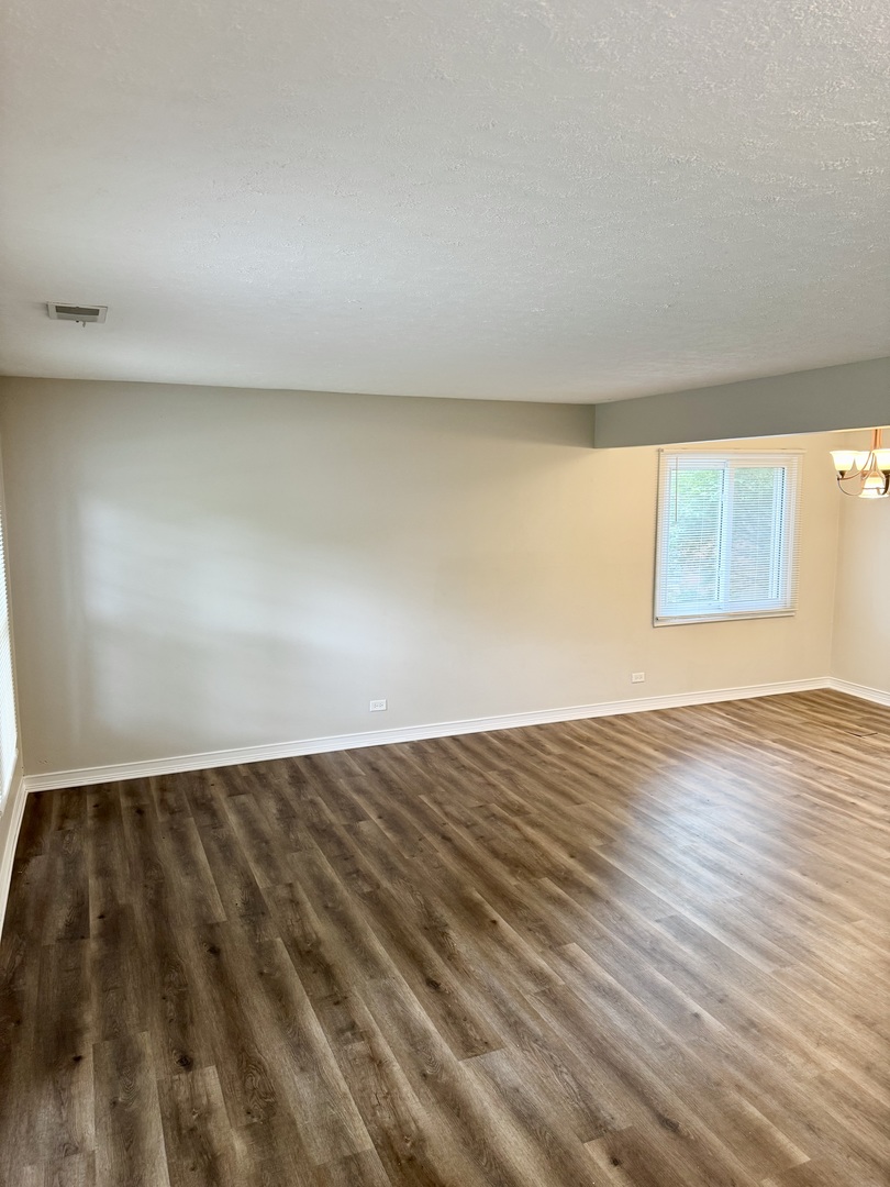 716 Shining Water Drive Property Photo 3