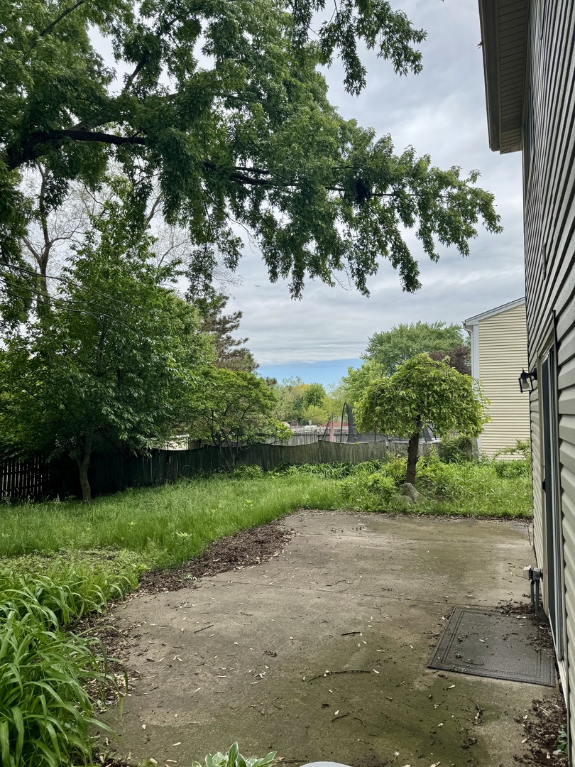 716 Shining Water Drive Property Photo 20