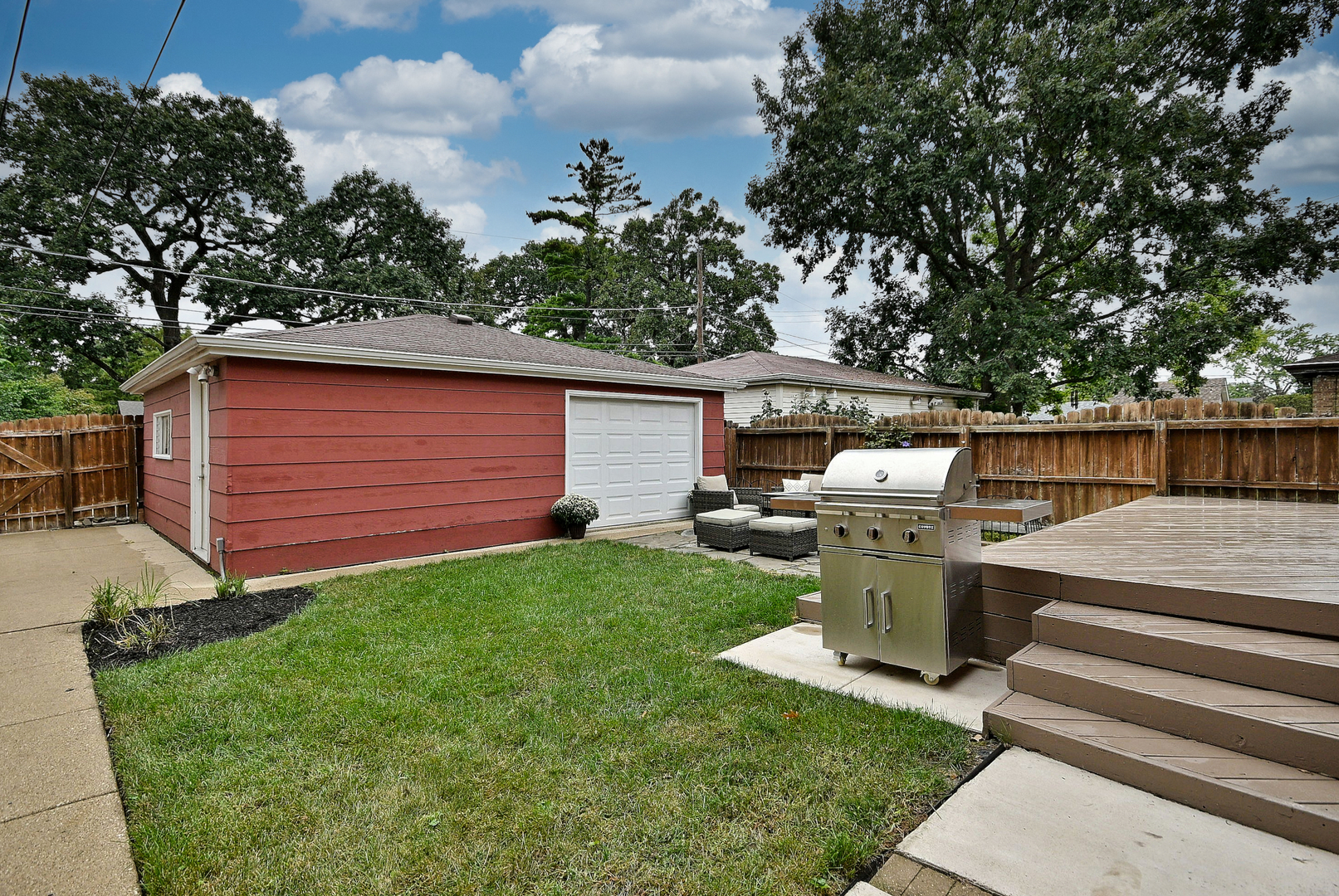 2216 N 76th Court Property Photo 45