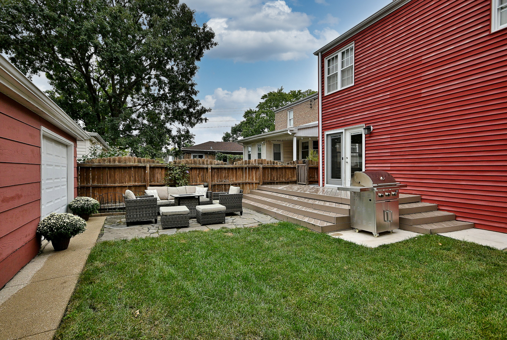 2216 N 76th Court Property Photo 47