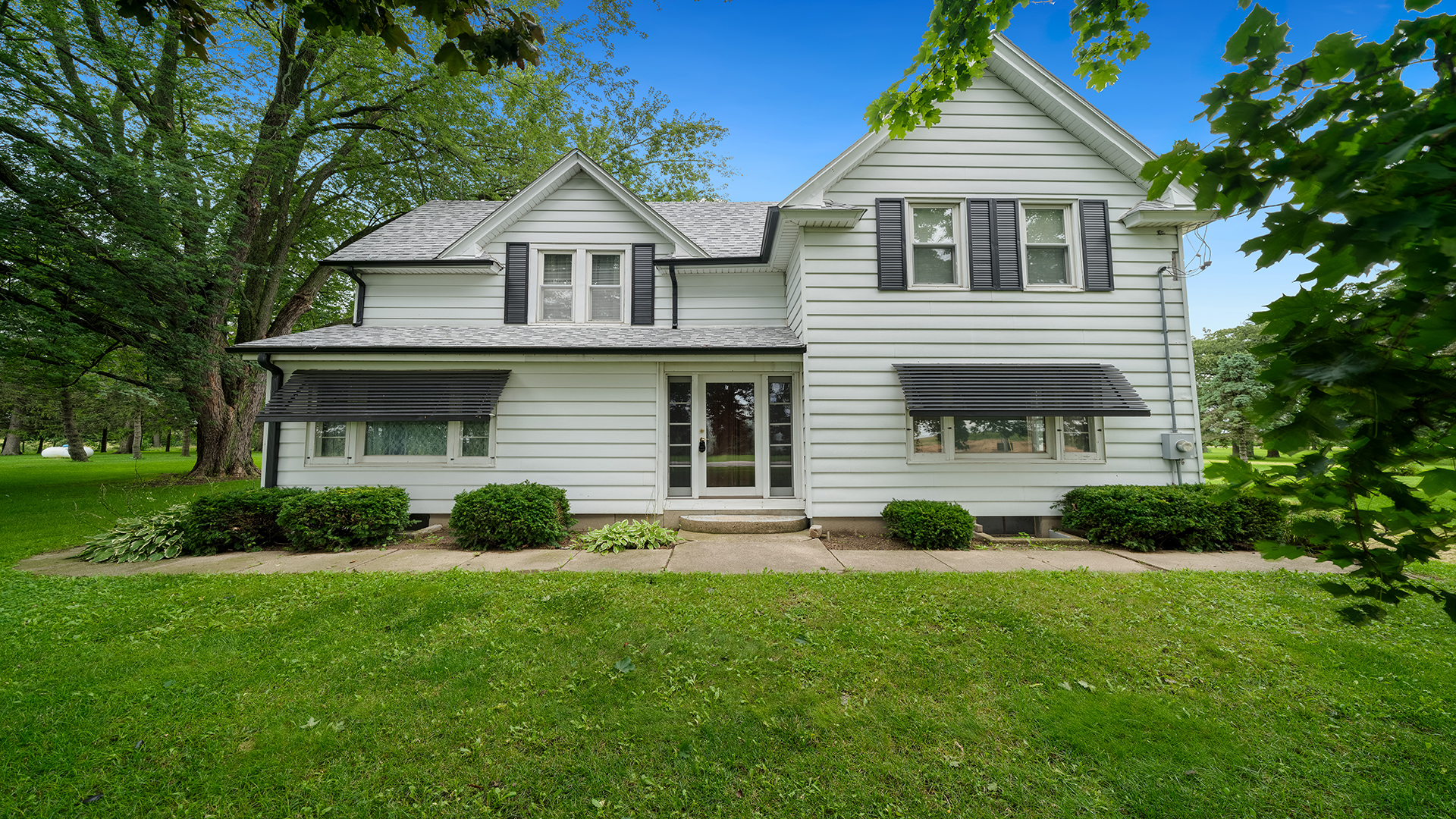 8540 Manchester Road Property Photo 1