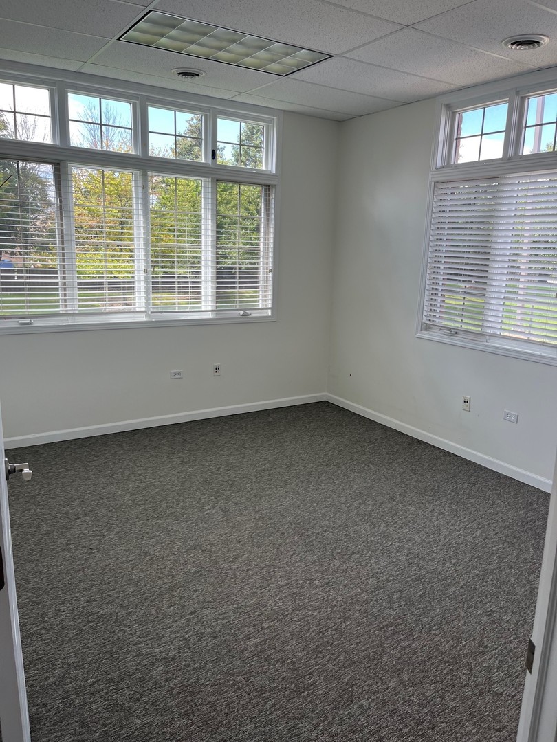2750-2752 Caton Farm Road End Property Photo 7