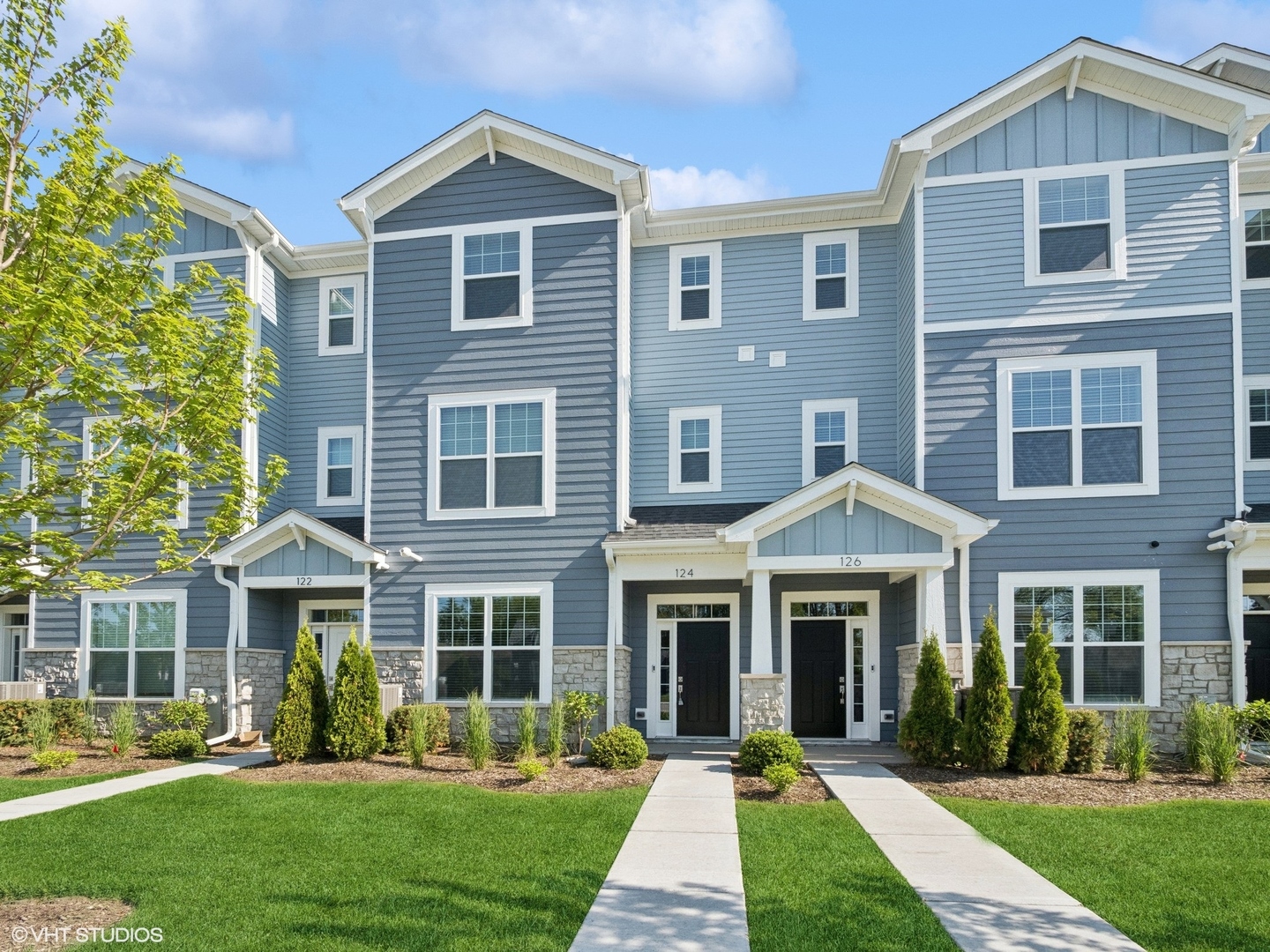 124 E Main Street 2-3 Property Photo 1