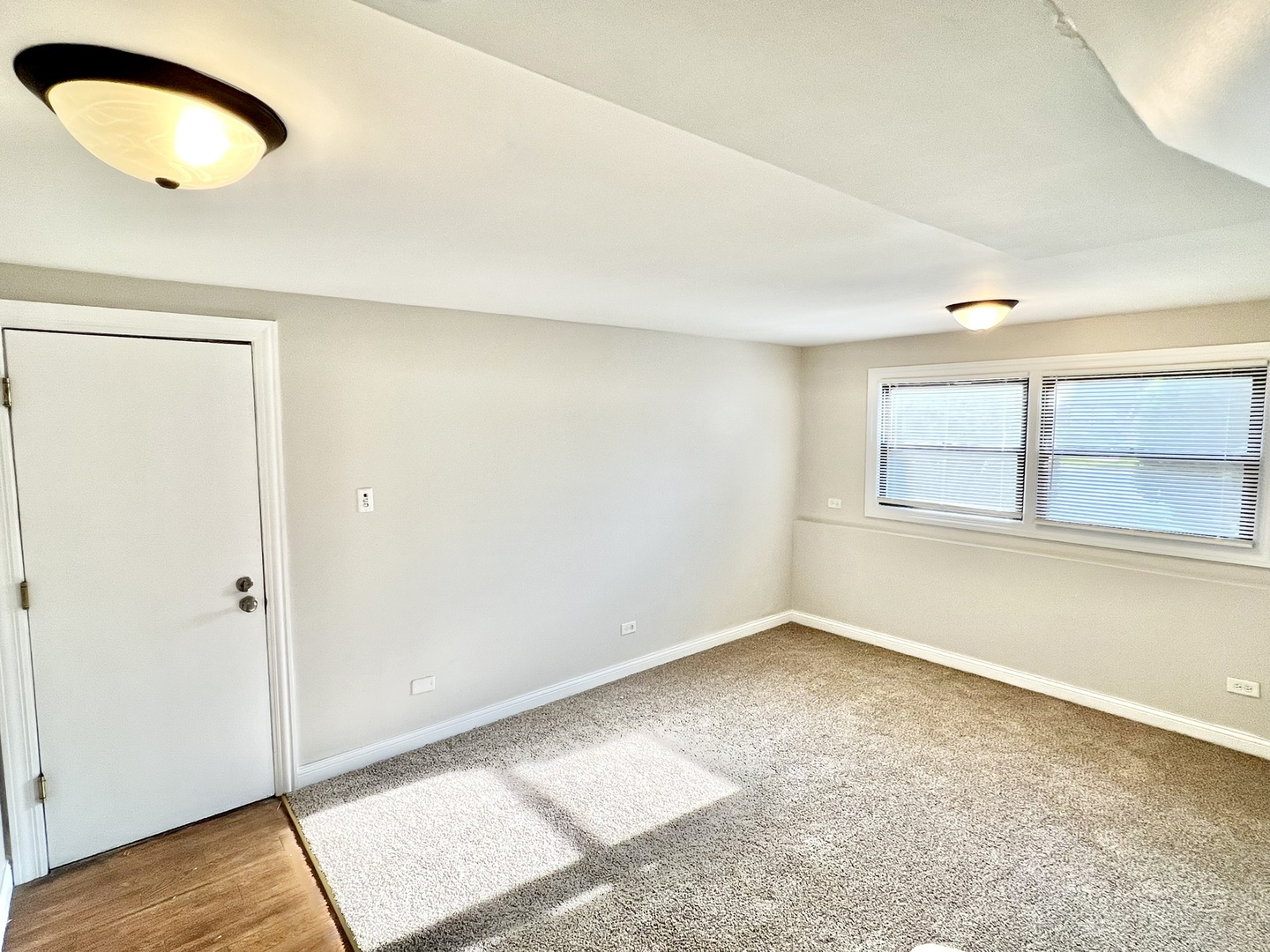 17007 Elm Drive Property Photo 9