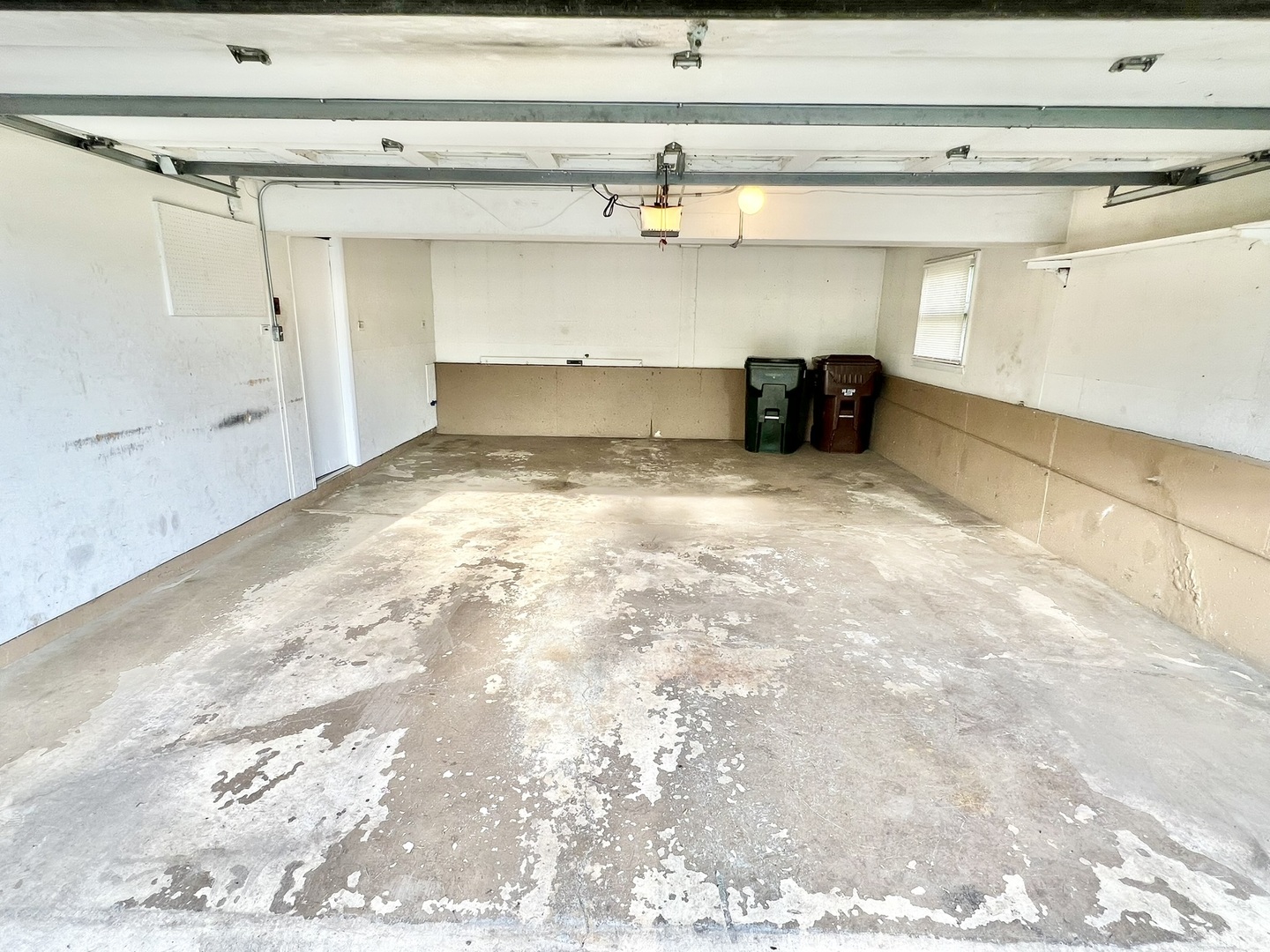17007 Elm Drive Property Photo 10