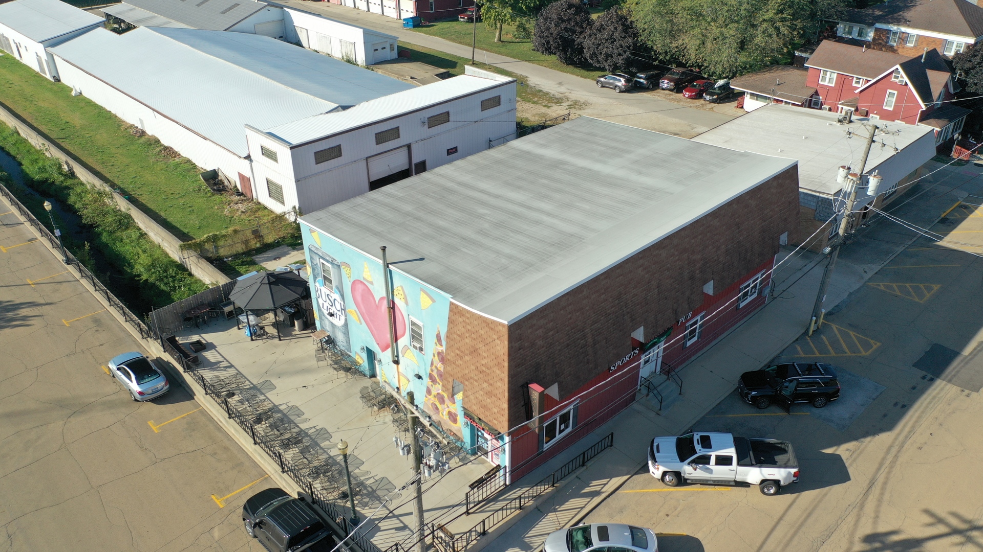 801 6th Street Property Photo 1