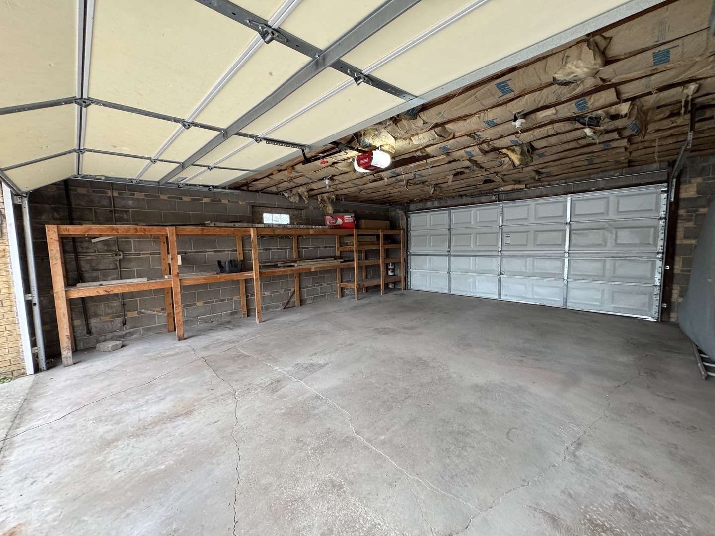 18434 Torrence Avenue Property Photo 3