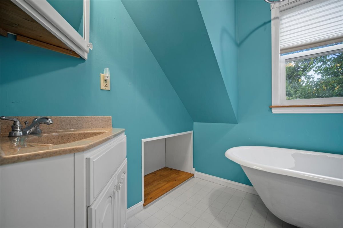 1219 Koch Street Property Photo 20