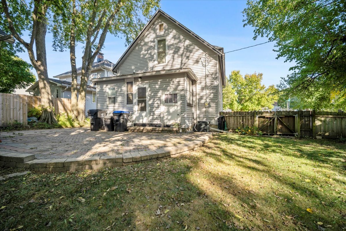 1219 Koch Street Property Photo 22