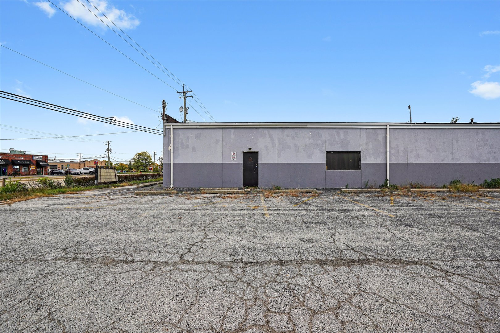 7825 W Lincoln Highway Property Photo 35