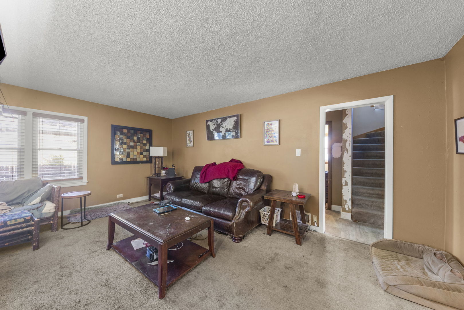 9047 S 50th Avenue Property Photo 2