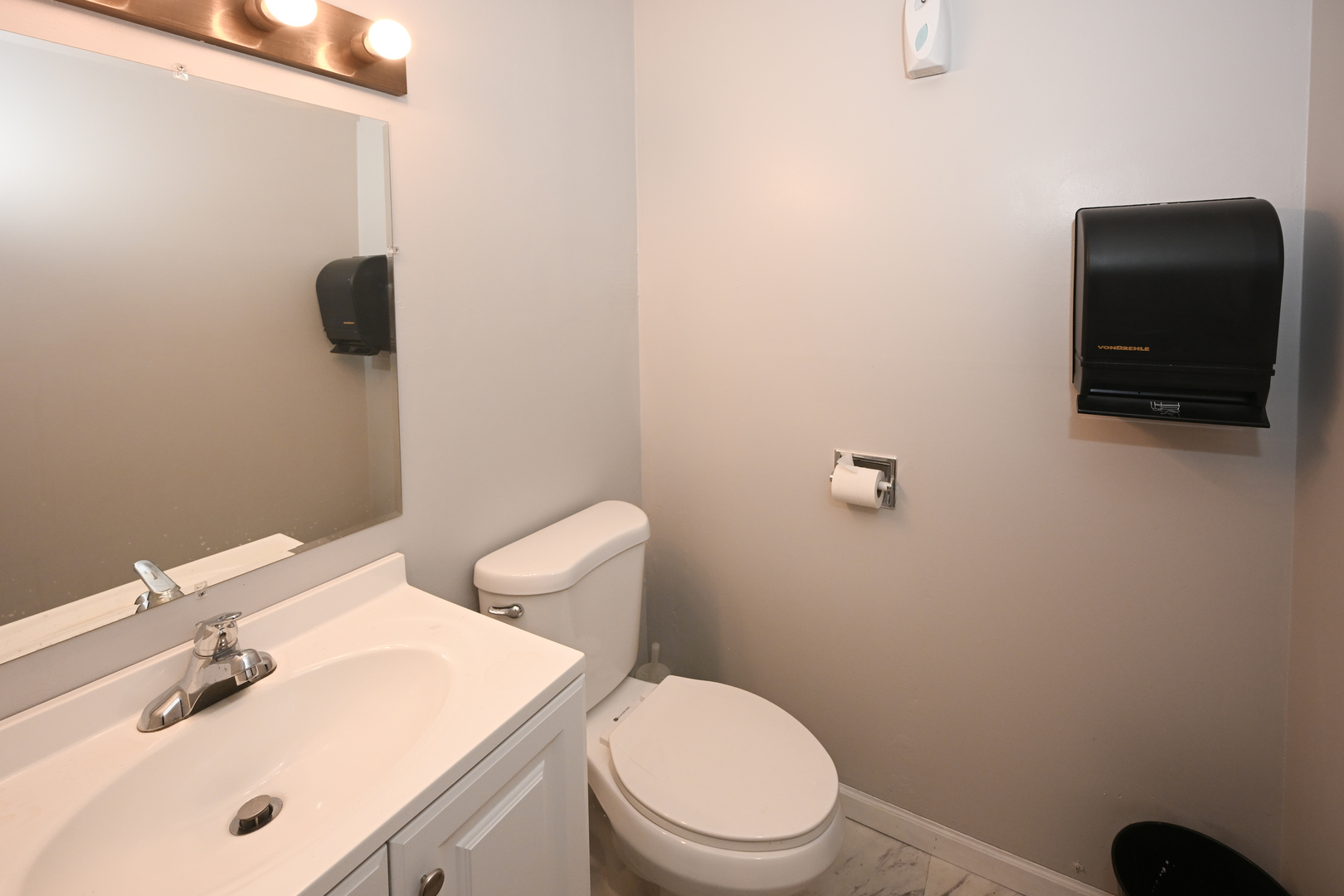 12494801 Property Photo 10