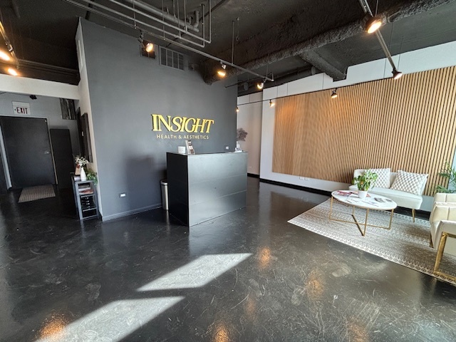 1652 W North Avenue Property Photo 2