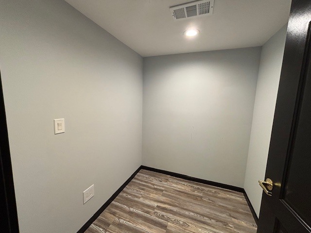 1652 W North Avenue Property Photo 10