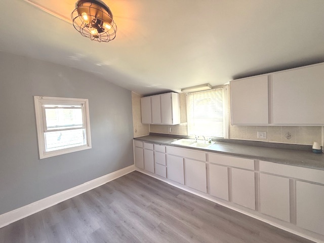406 S Division Avenue Property Photo 4