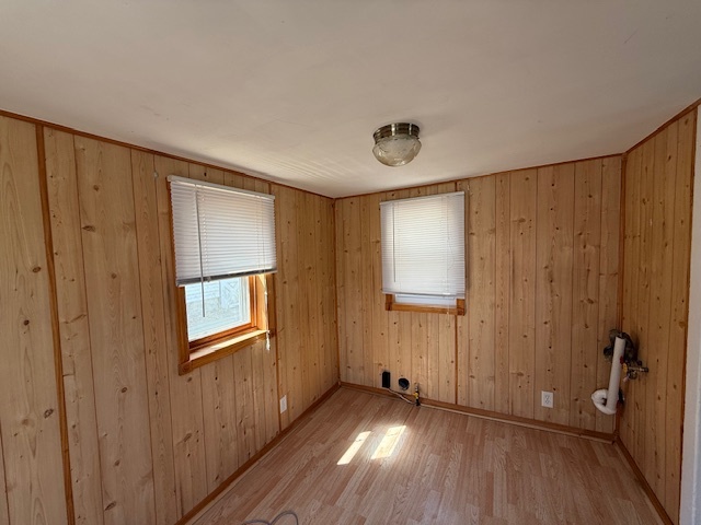 406 S Division Avenue Property Photo 10