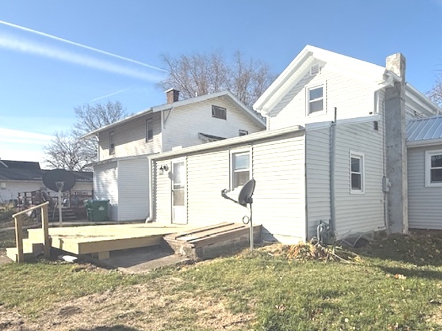 406 S Division Avenue Property Photo 12