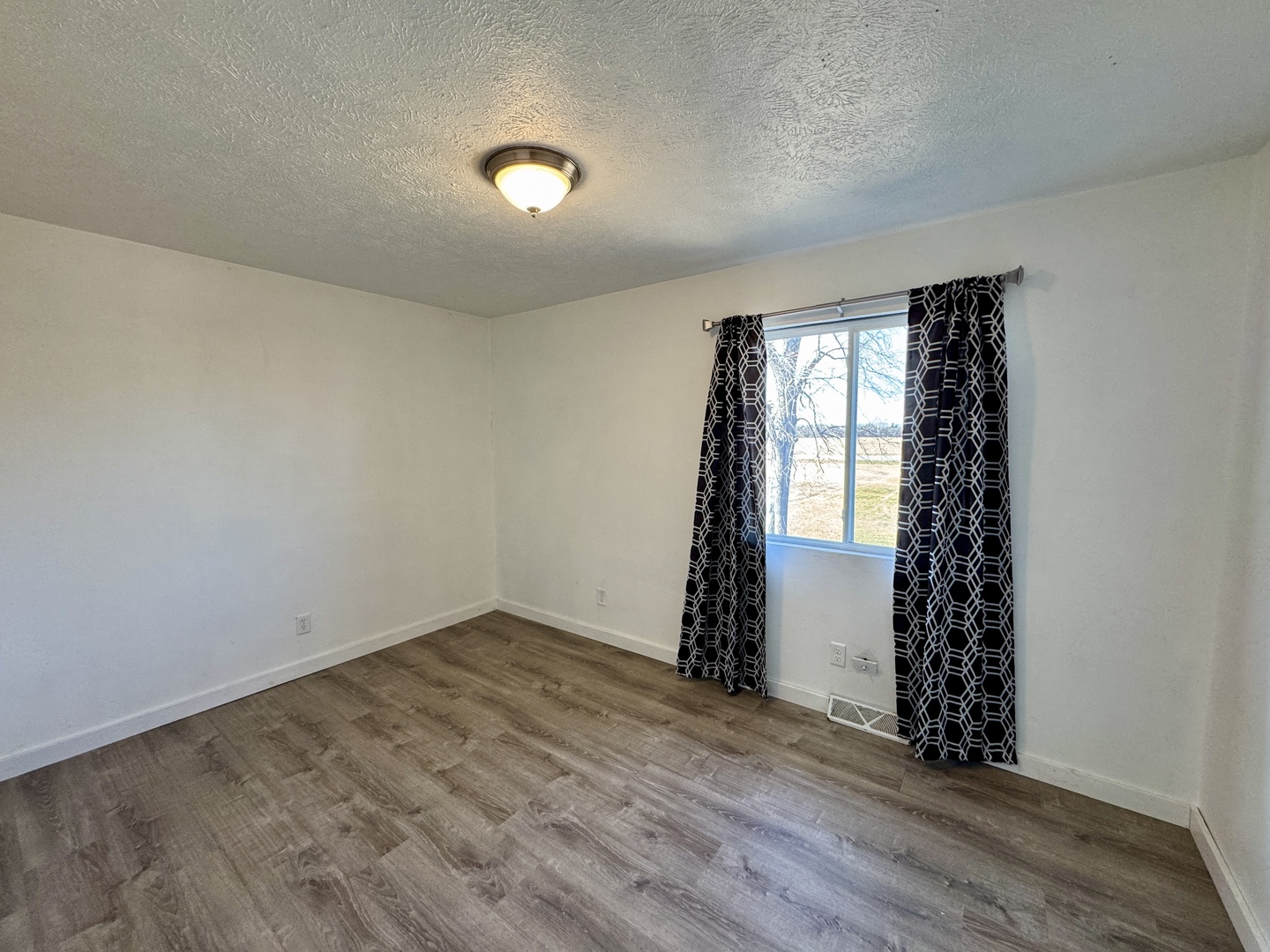 510 Greencastle Drive Property Photo 9