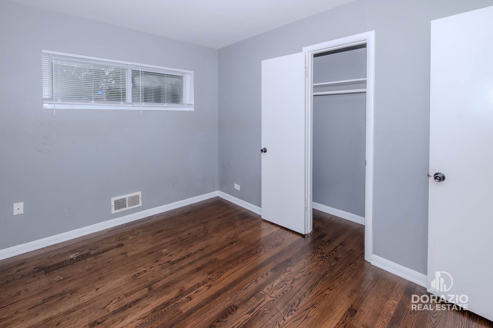 15422 Lincoln Avenue Property Photo 11