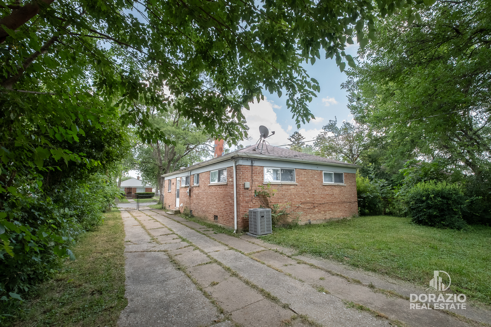 15422 Lincoln Avenue Property Photo 21