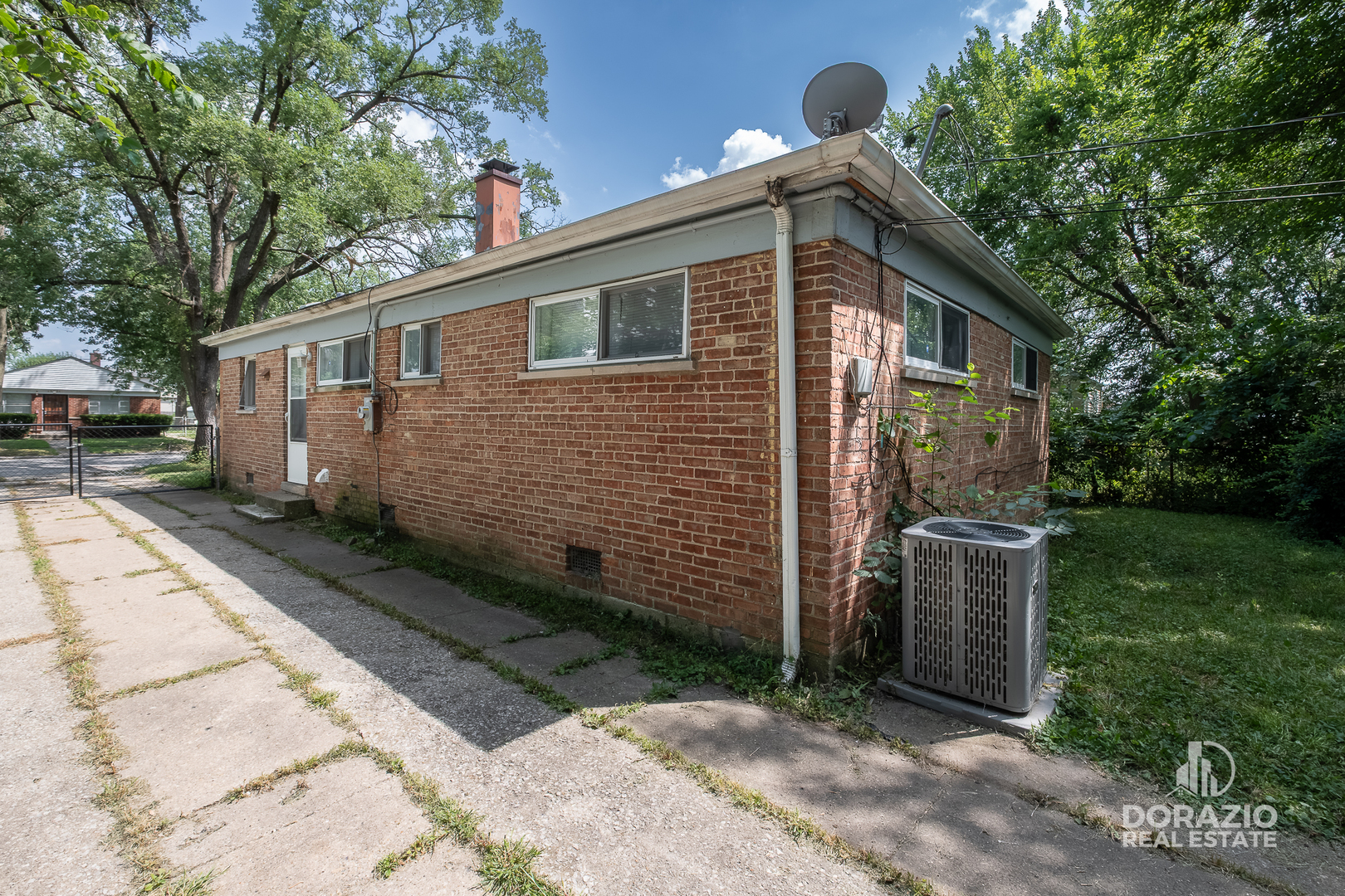 15422 Lincoln Avenue Property Photo 25