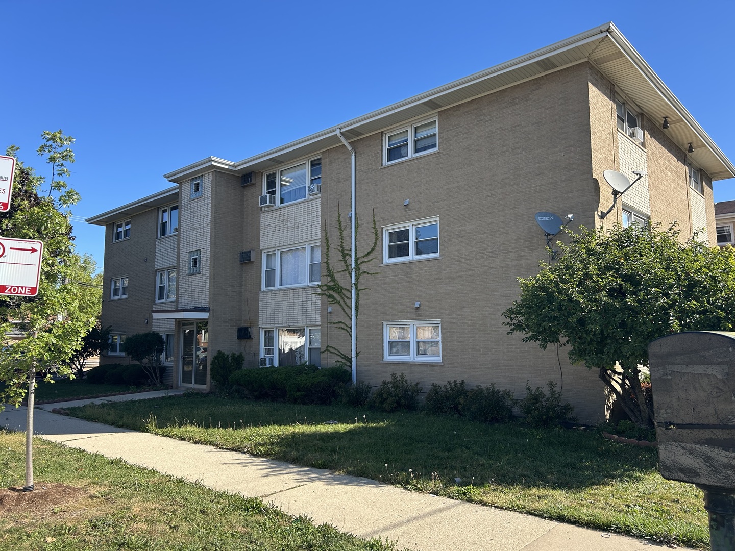 3820 W 47th Street 2ne Property Photo 1