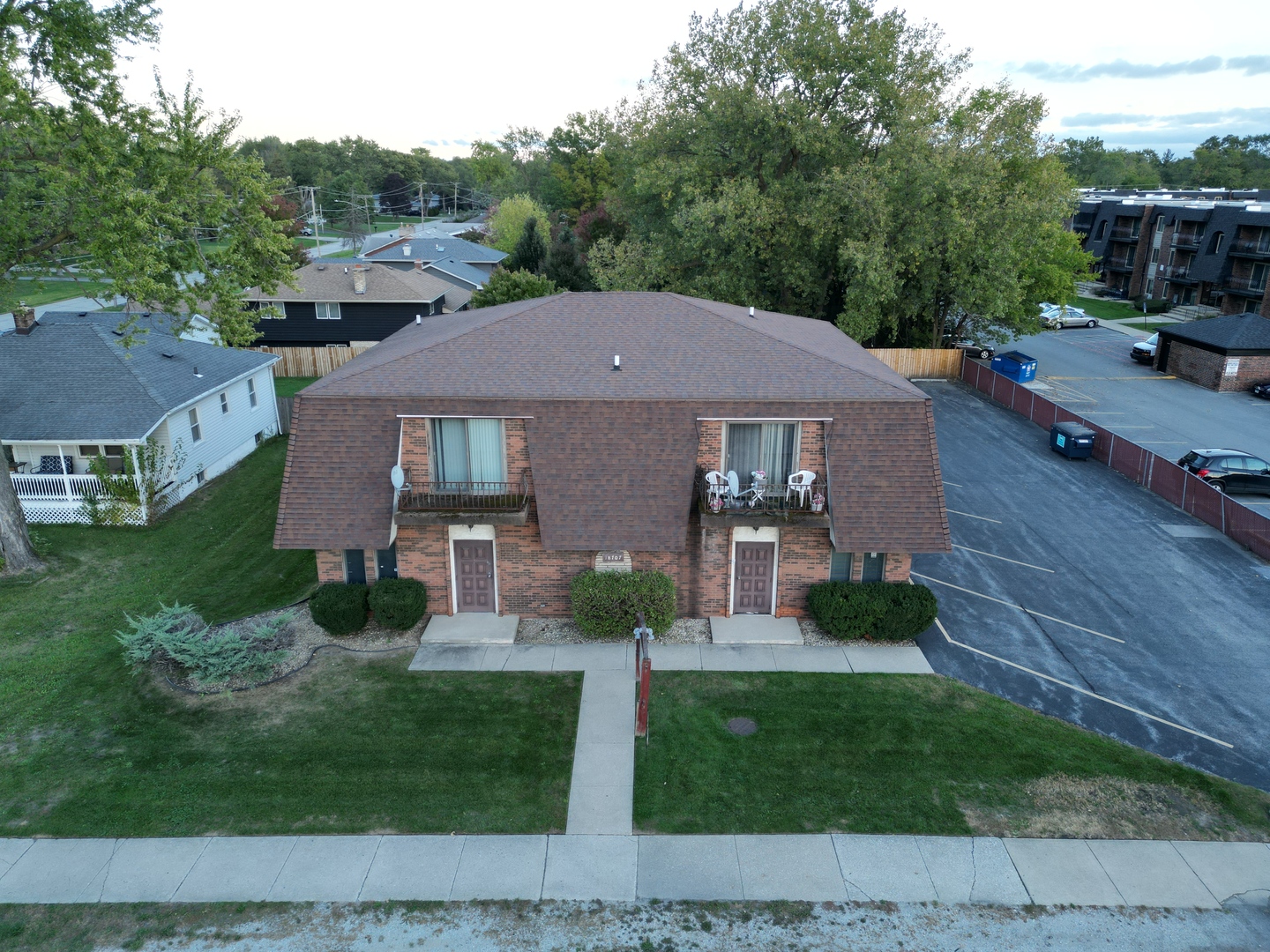 18707 Burnham Avenue Property Photo 2