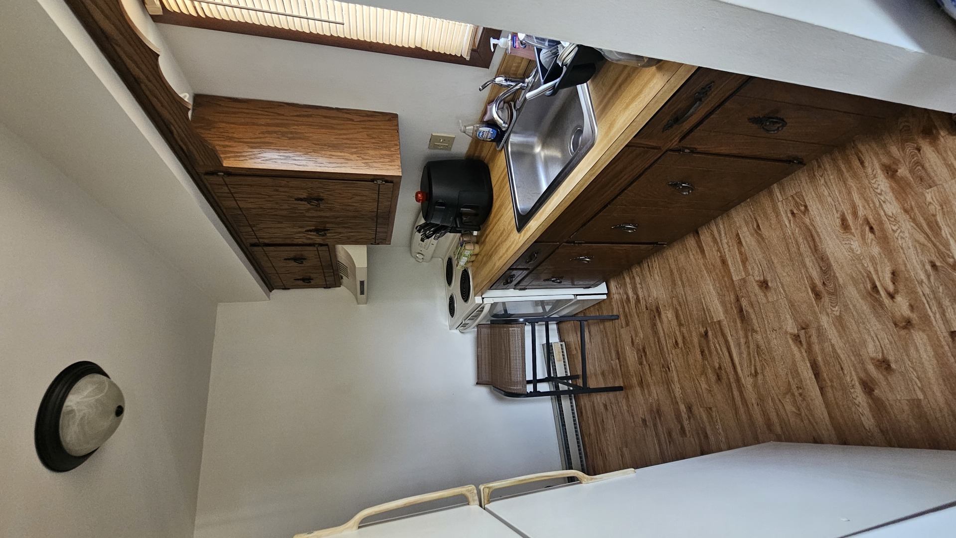 18707 Burnham Avenue Property Photo 18