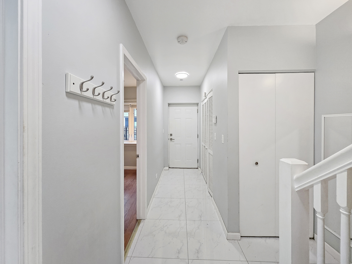 2415 W 32nd Place Property Photo 12