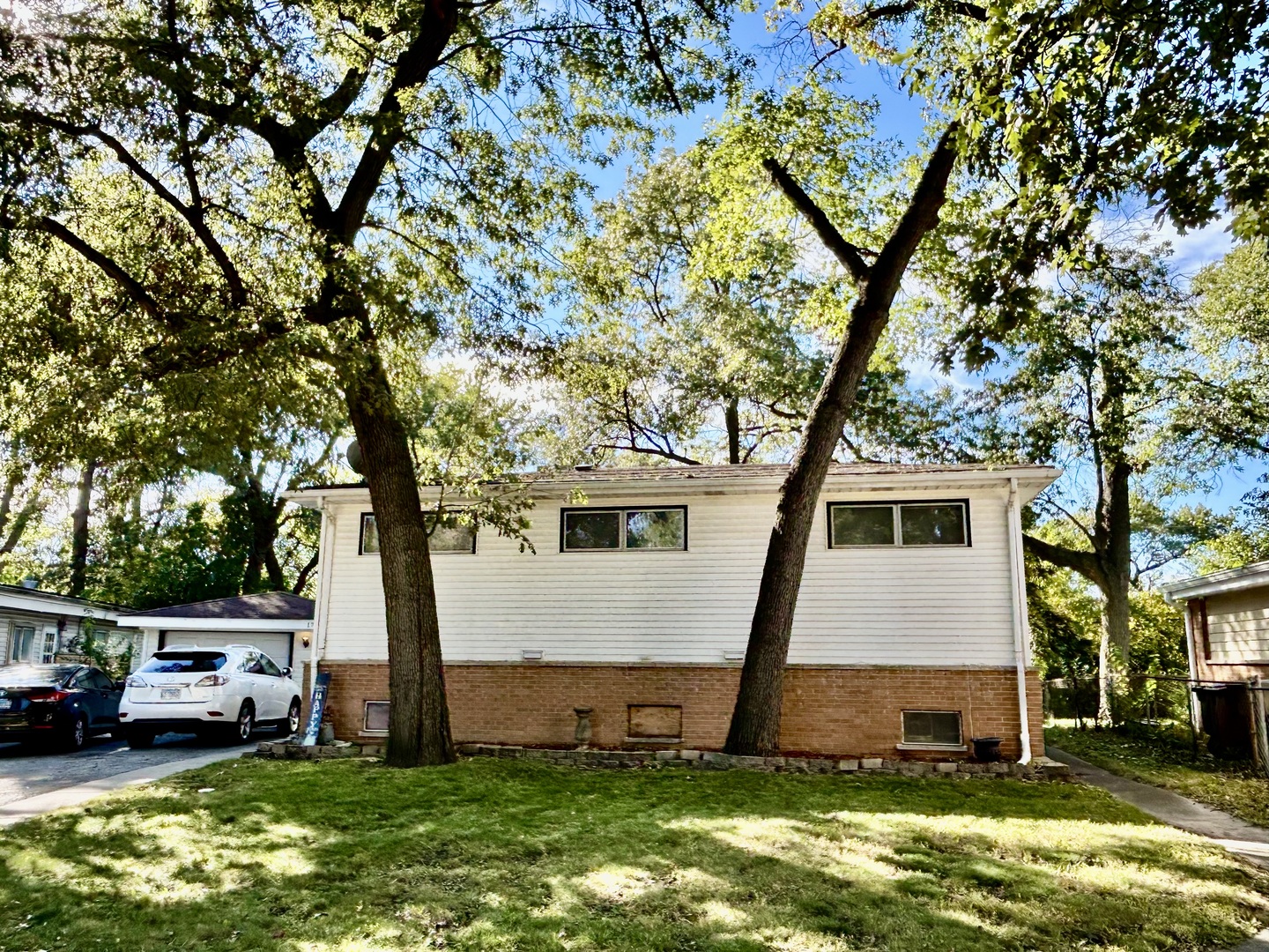 17308 Forestway Drive Property Photo 1