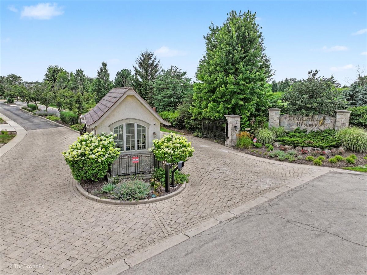 15 Templeton Drive Property Photo 1