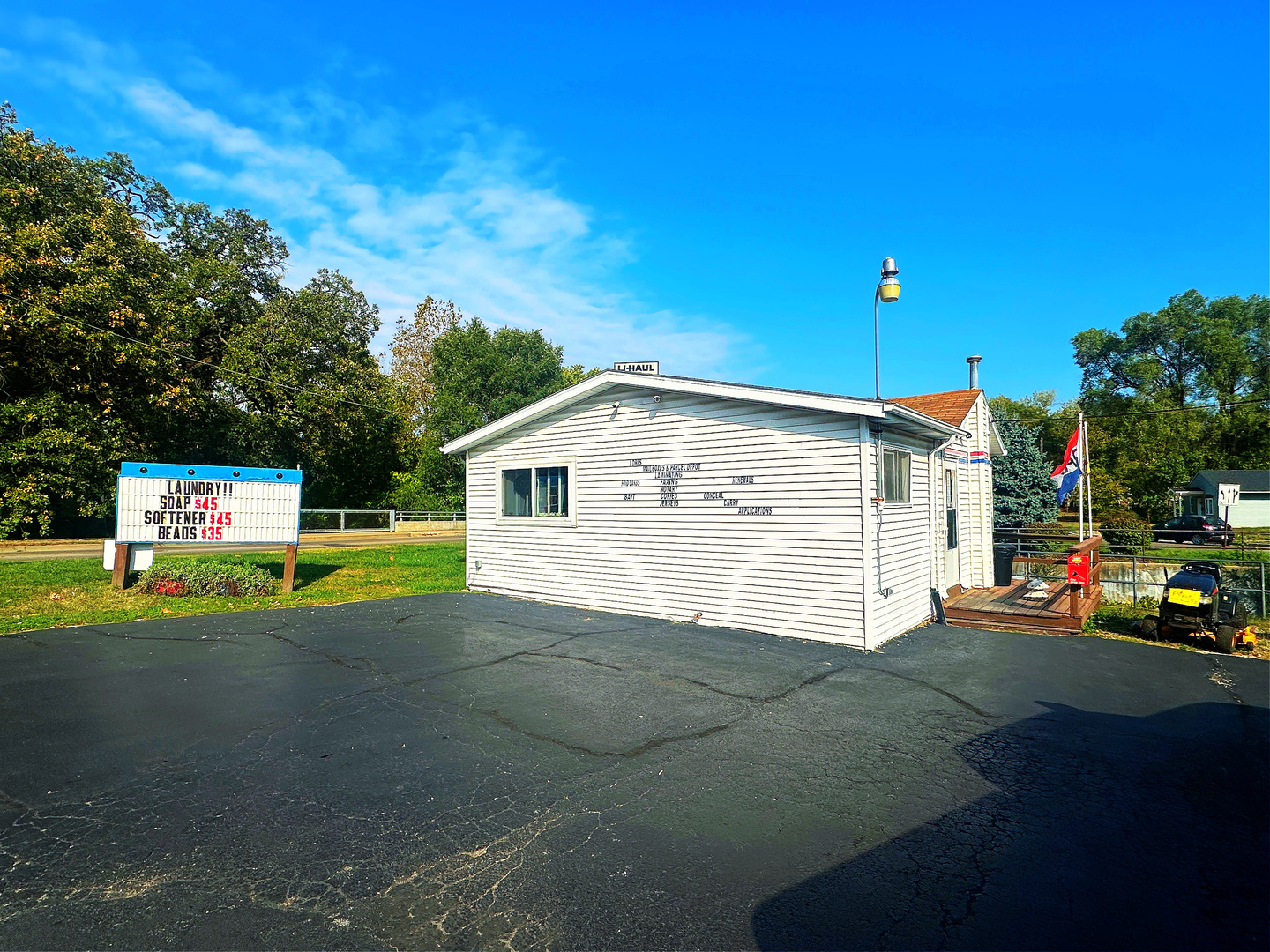 1215 N Bloomington Street Property Photo 10