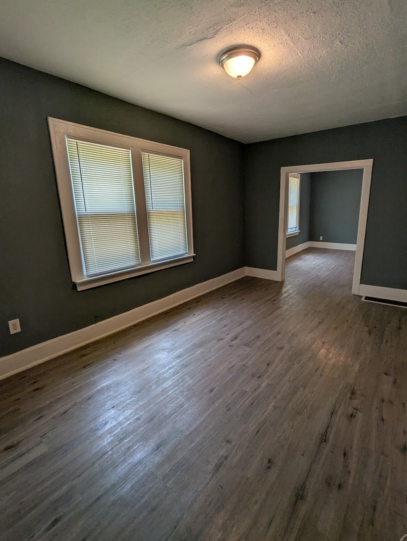 1309 W 110th Place Property Photo 5