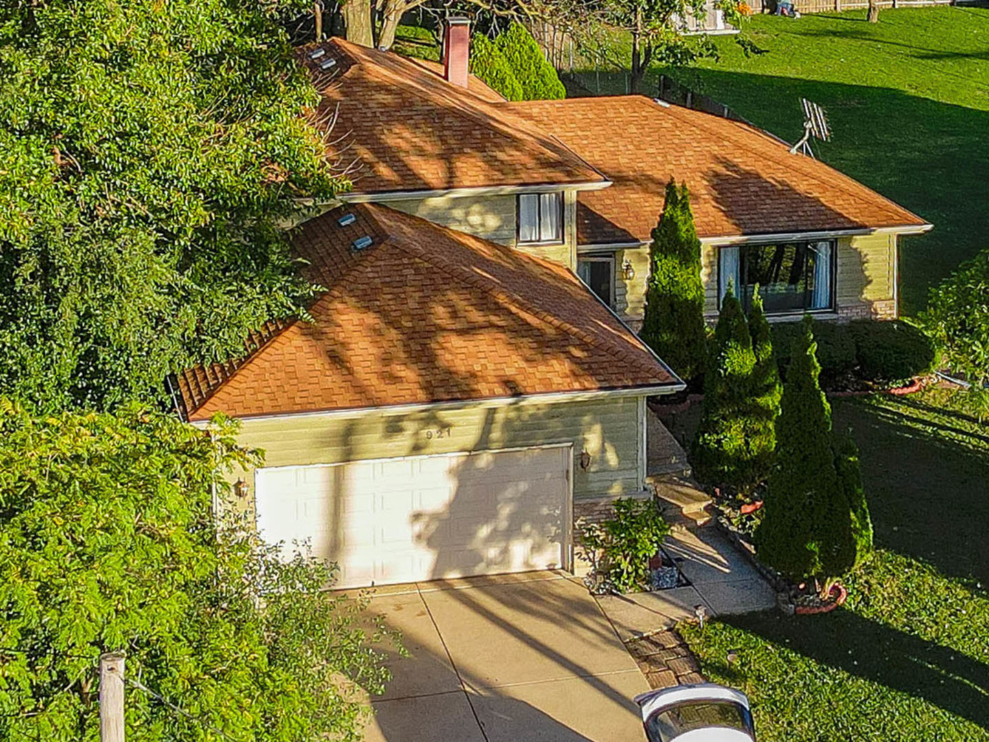 921 N Grace Street Property Photo 1