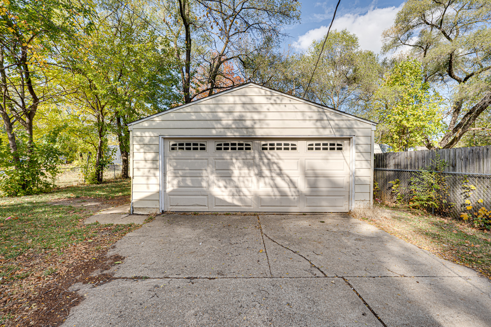 1823 Overdene Avenue Property Photo 4