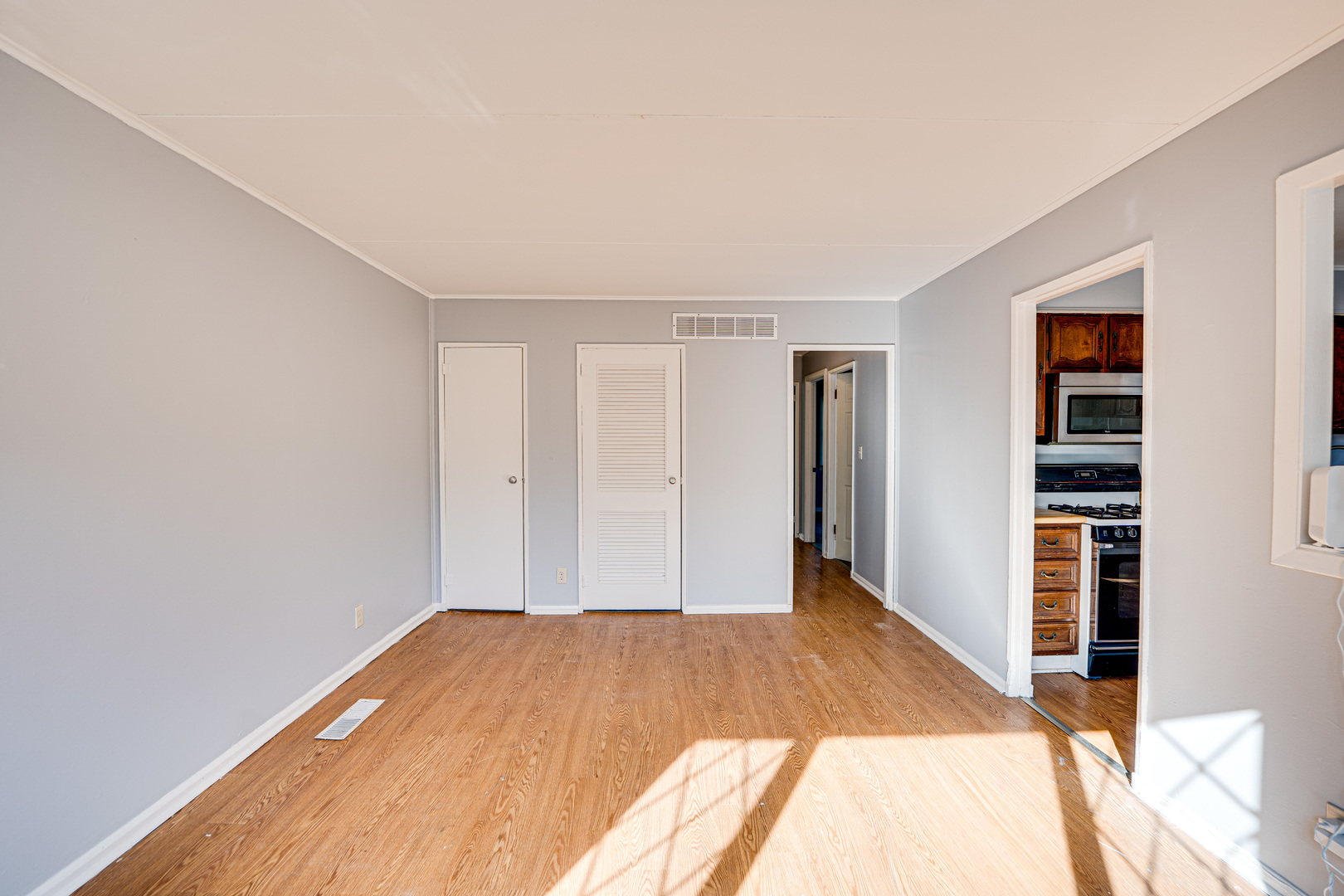 1823 Overdene Avenue Property Photo 5
