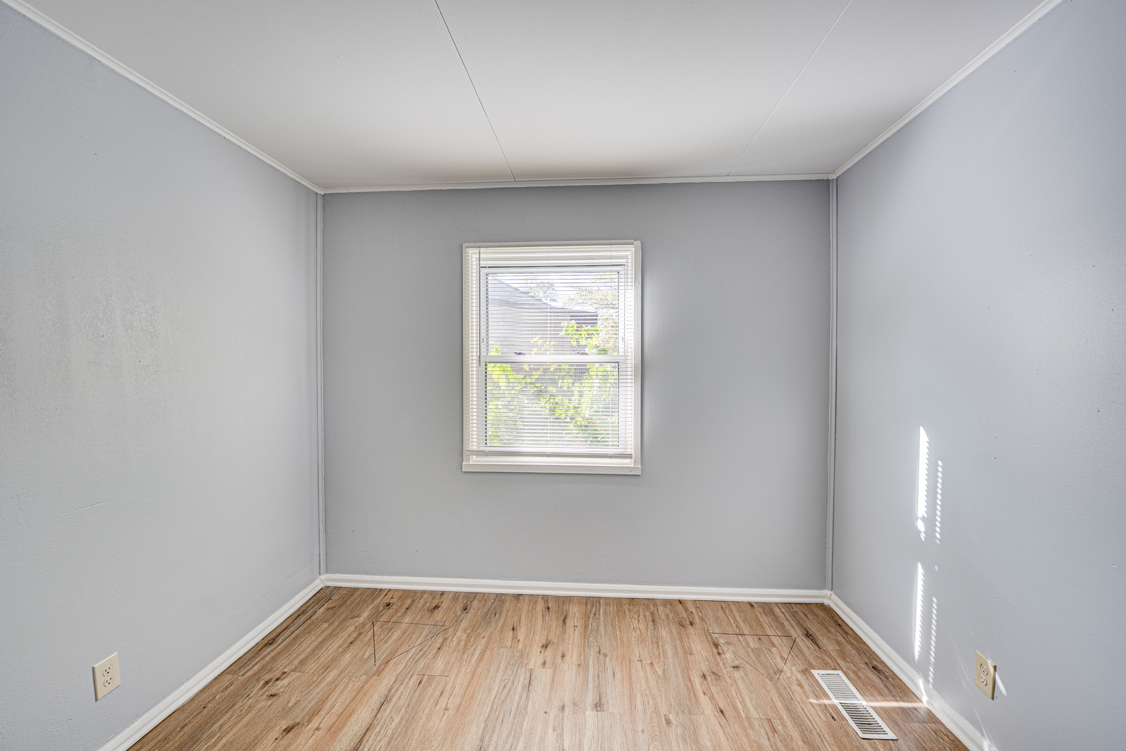 1823 Overdene Avenue Property Photo 14