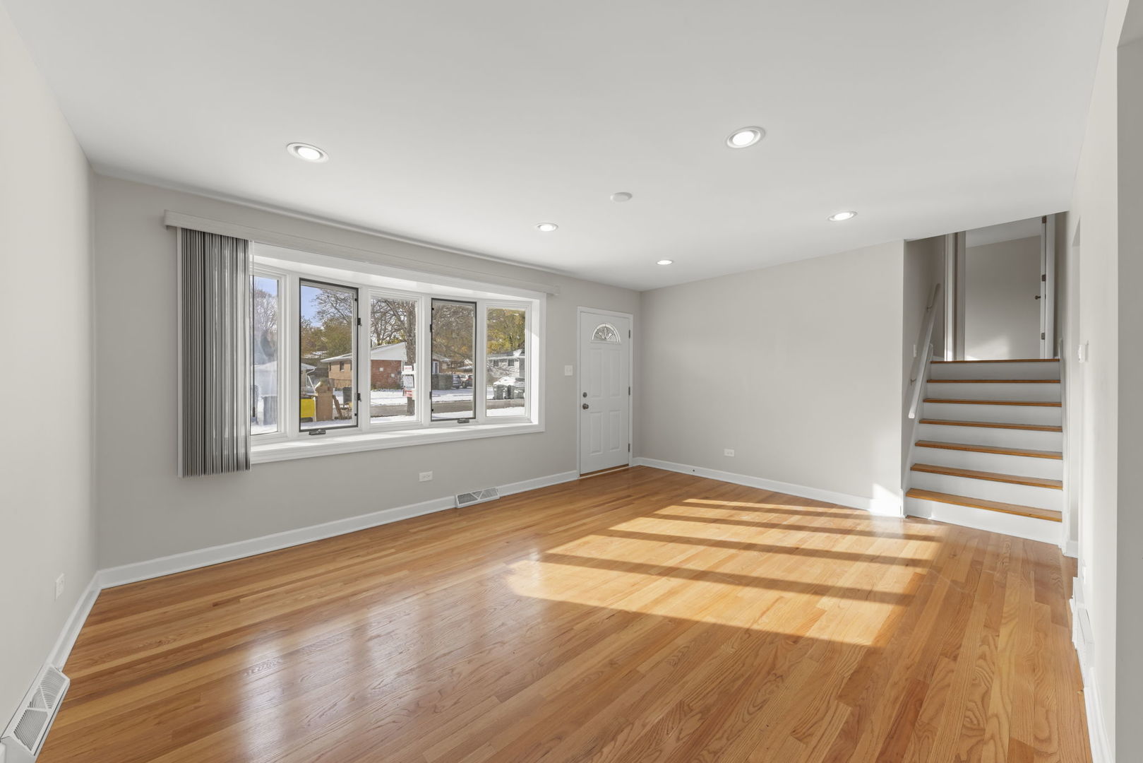 6538 106th Place Property Photo 5
