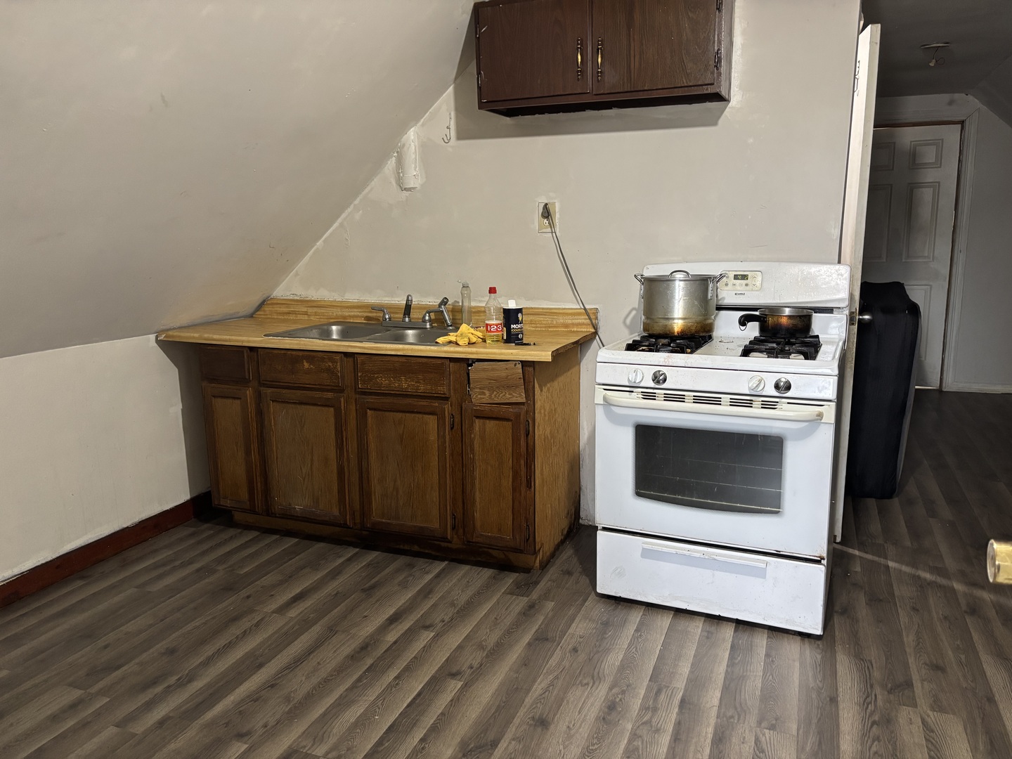2541 S Springfield Avenue Property Photo 3