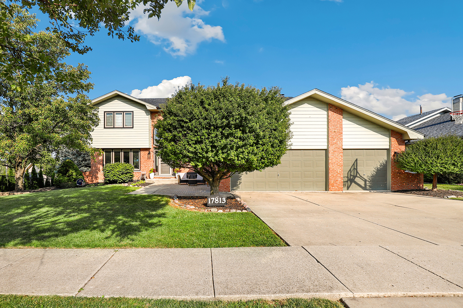 17813 Westbrook Drive Property Photo 1