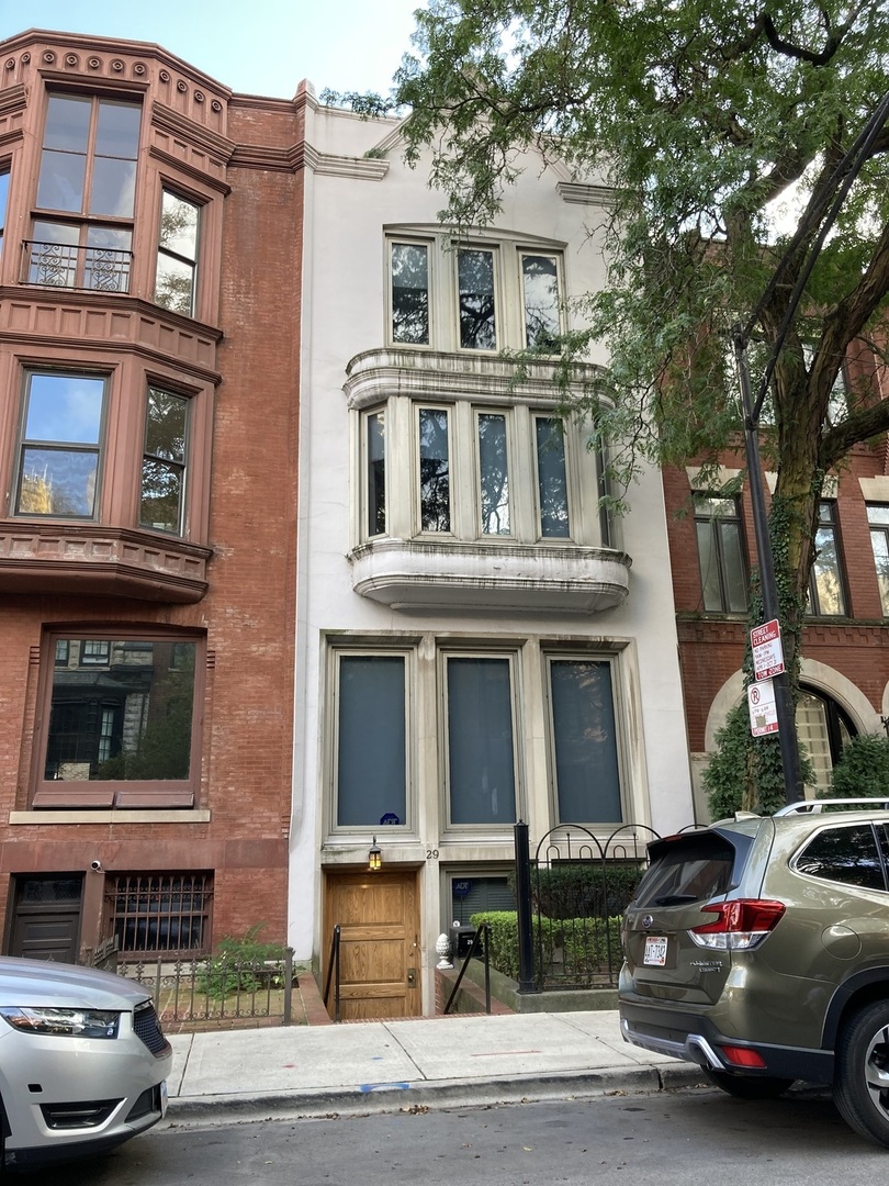 29 E Scott Street Property Photo 1