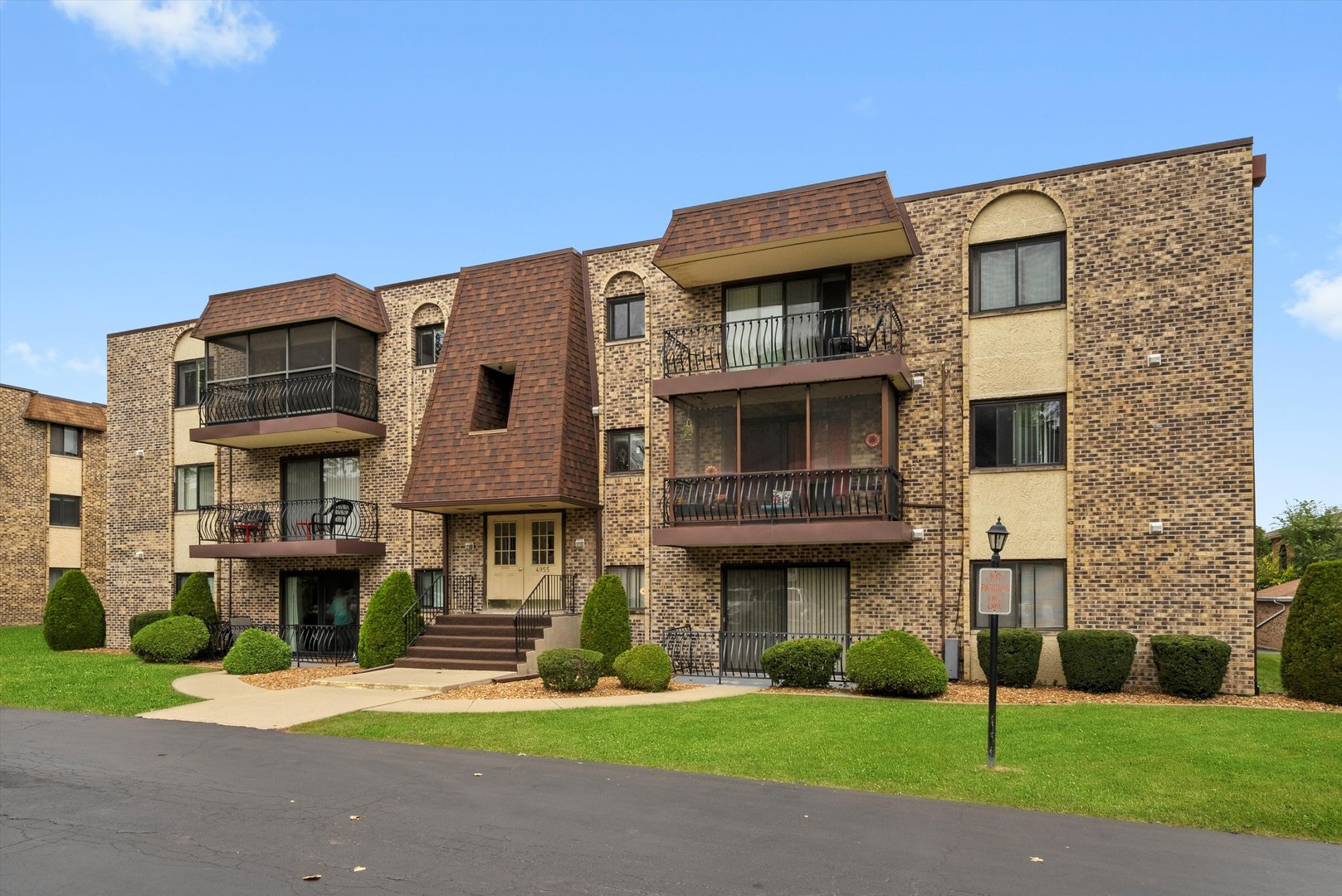 4955 134th Place 2a Property Photo 1