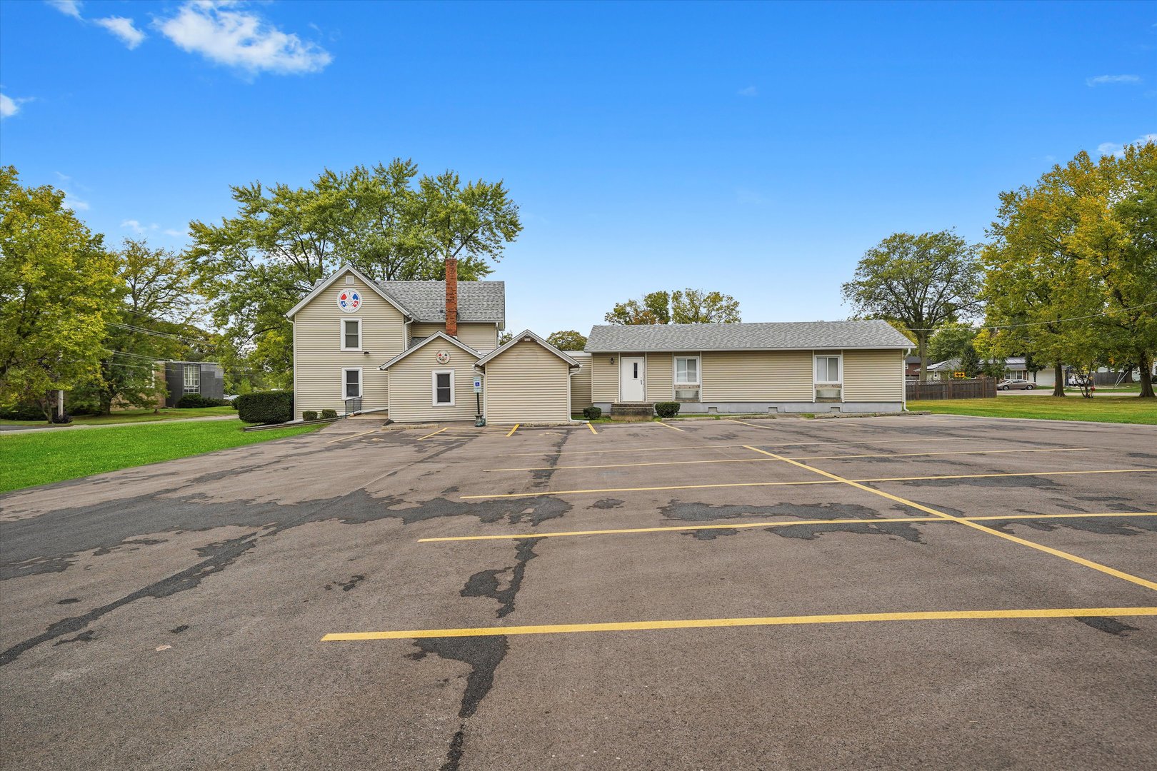 412 Hankes Avenue Property Photo 1