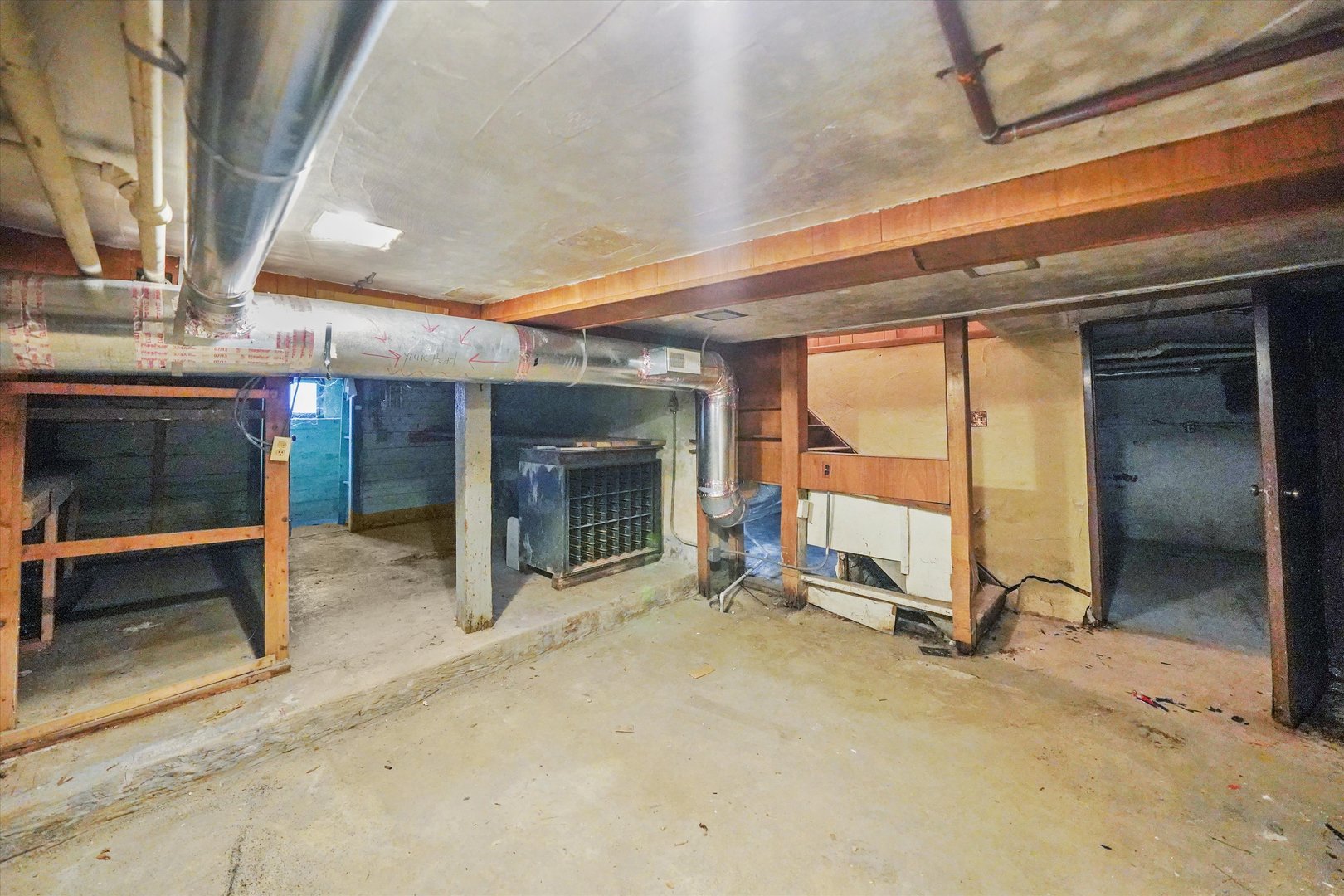 412 Hankes Avenue Property Photo 35