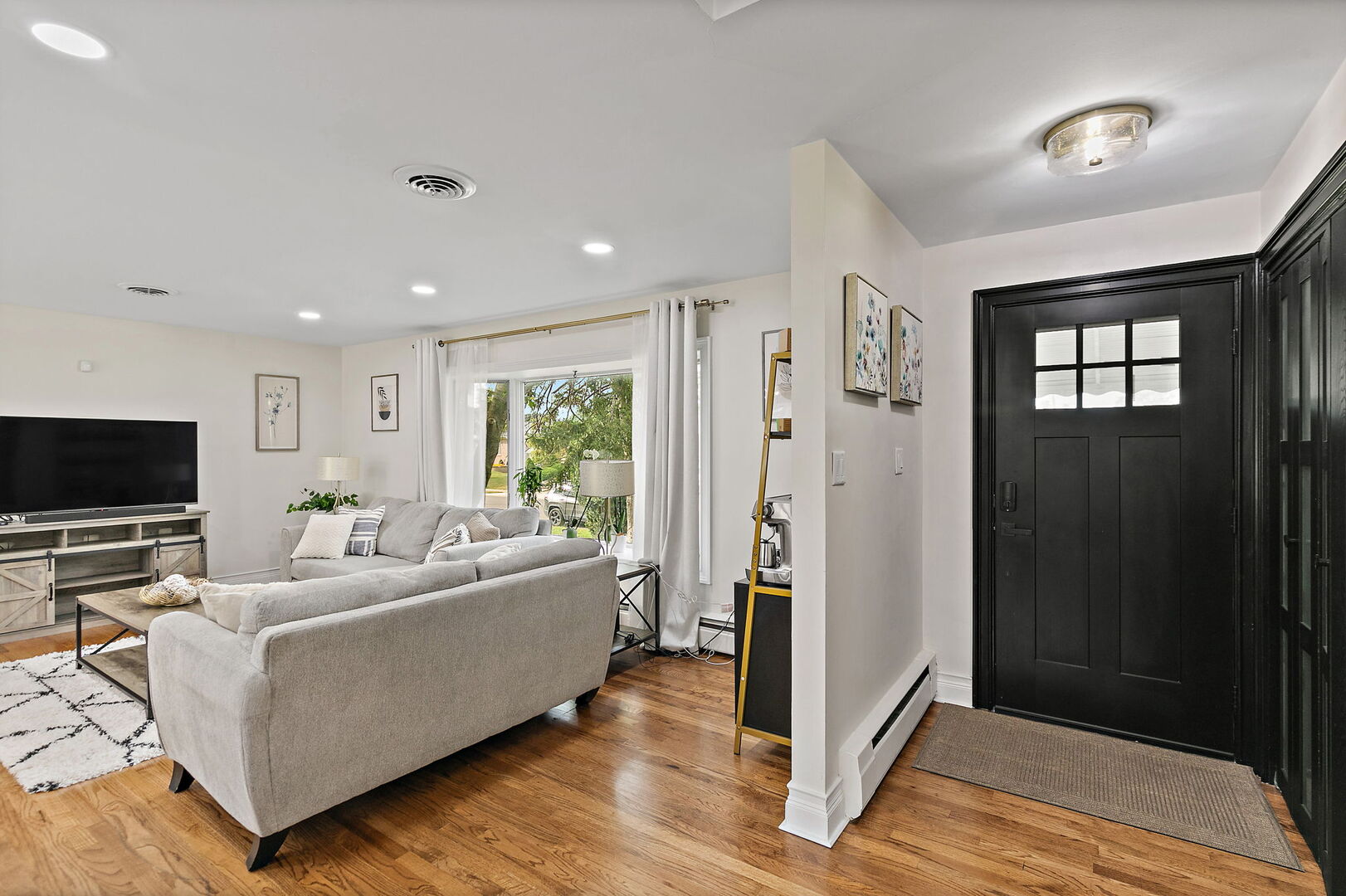 1202 Elsie Drive Property Photo 3