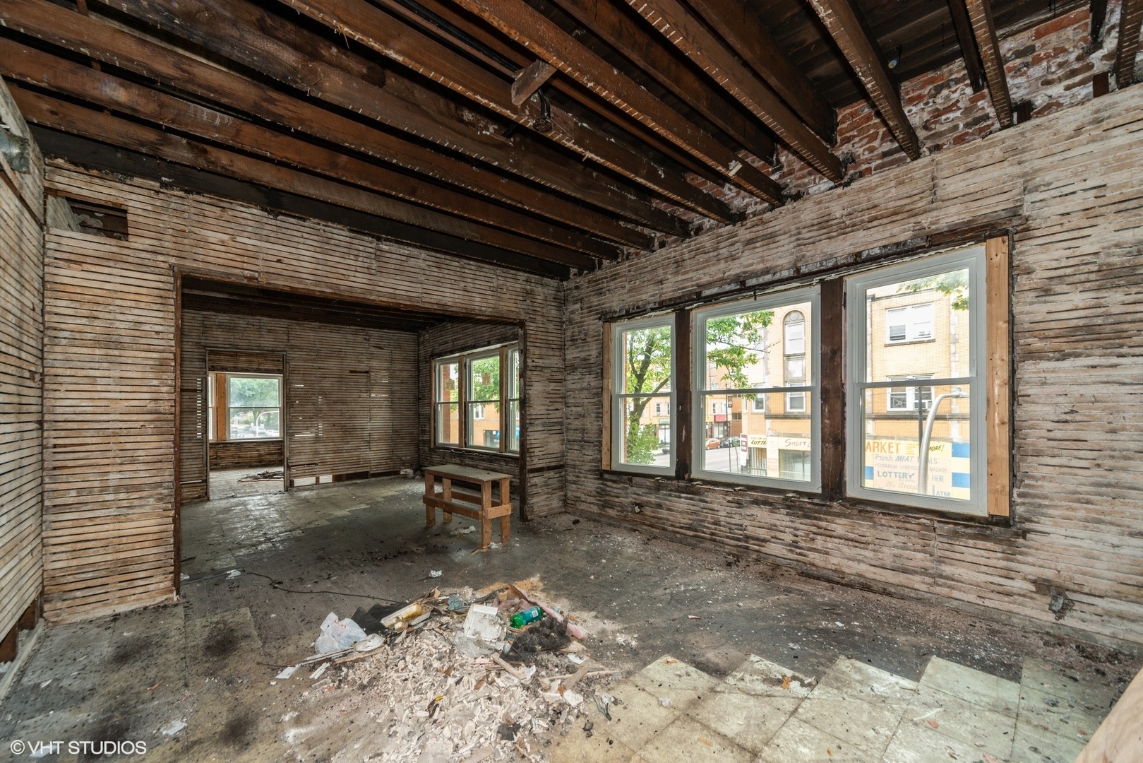 5256 W Chicago Avenue Property Photo 8