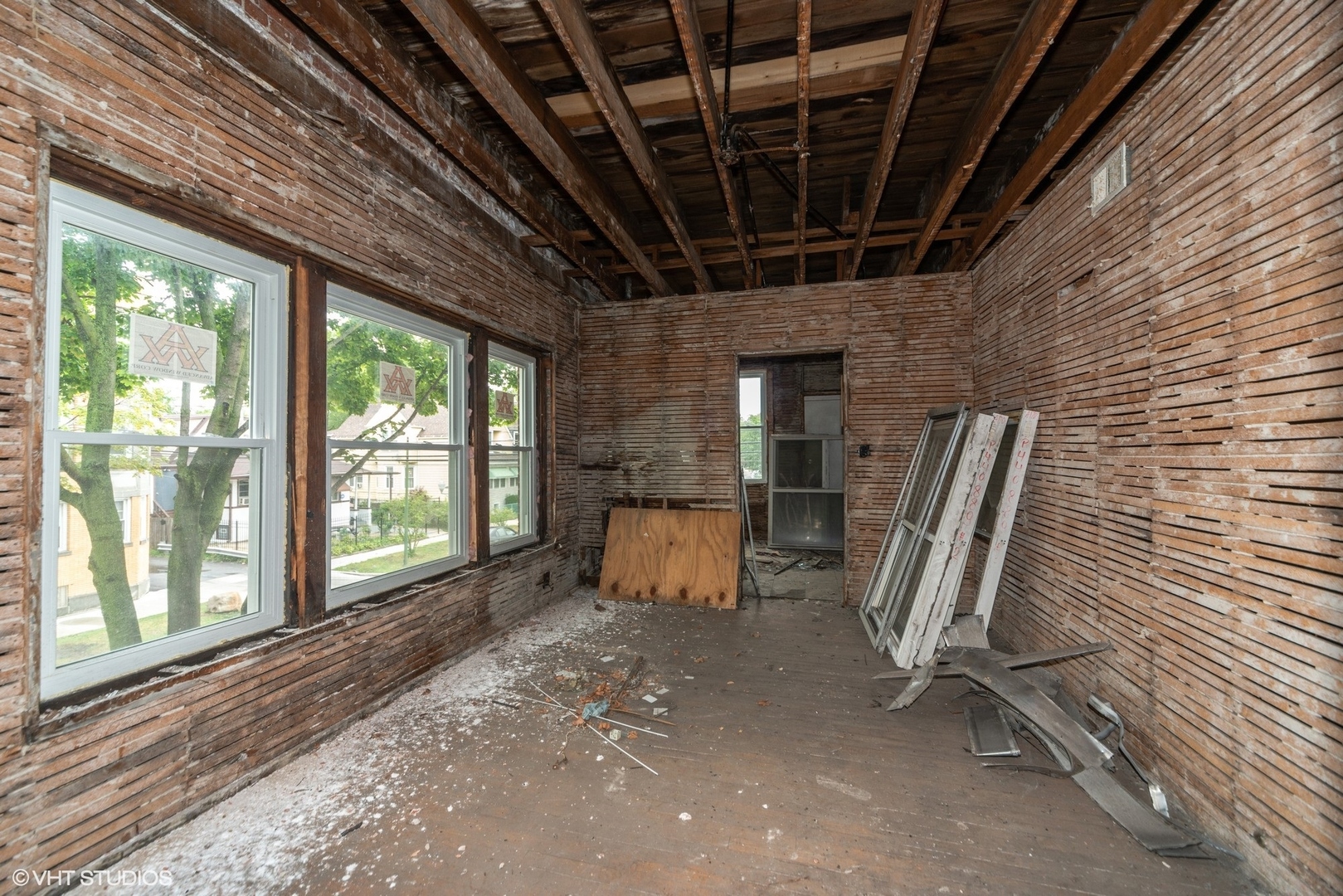 5256 W Chicago Avenue Property Photo 9