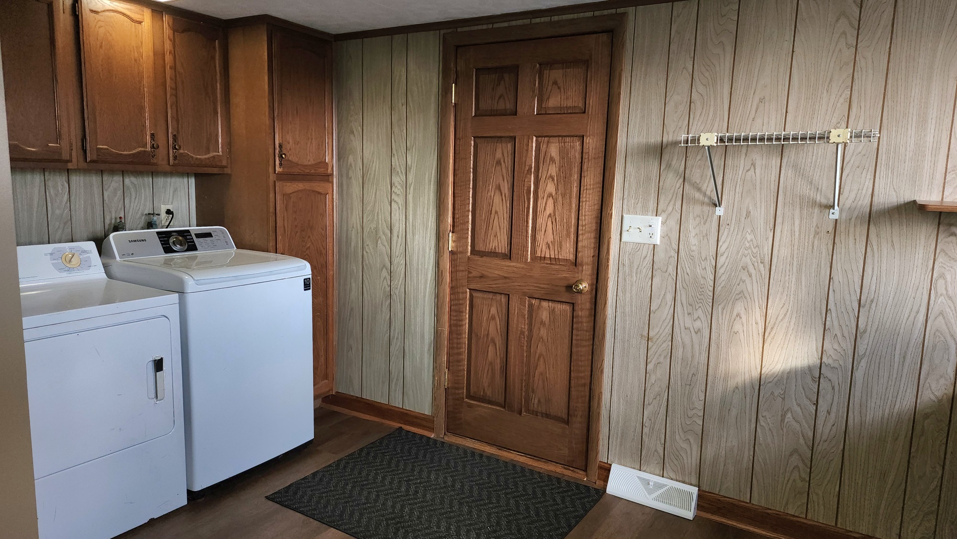 6079 Manchester Road Property Photo 57