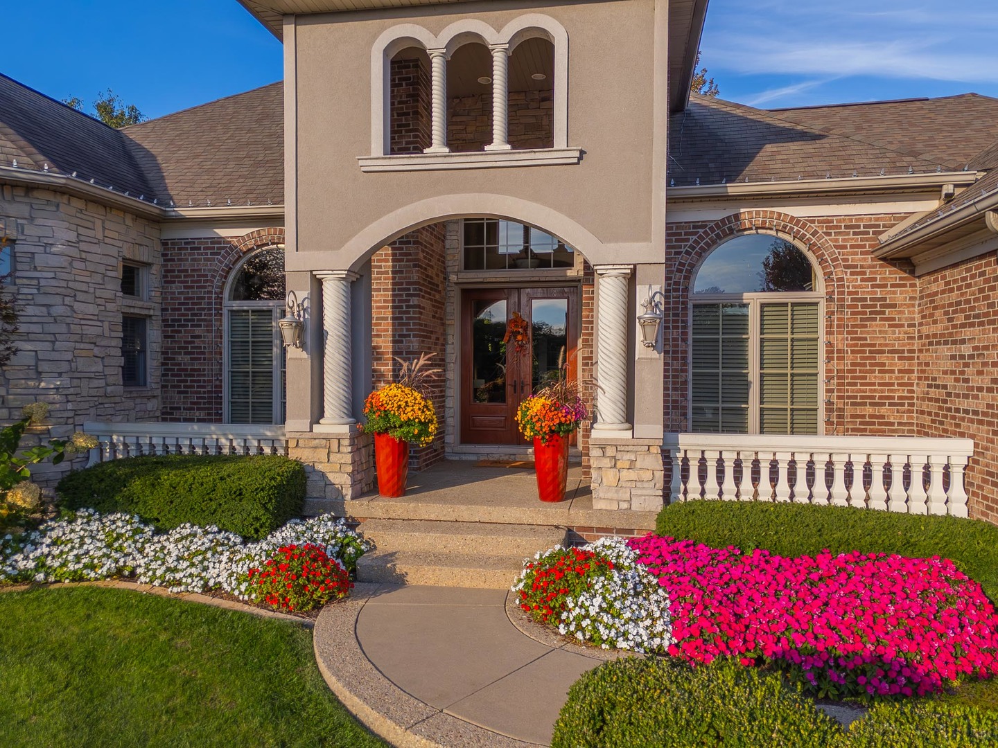 47 Stonebrook Court Property Photo 3